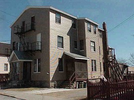 Casa Edad De Oro in New London, CT - Foto de edificio - Building Photo