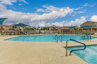 1350 S Greenfield Rd in Mesa, AZ - Building Photo