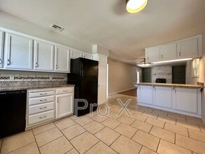 1411 Lawrence Ave in Springdale, AR - Building Photo - Building Photo