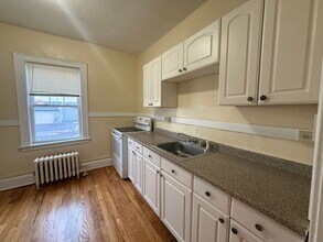 851-853-853 Wethersfield Ave in Hartford, CT - Building Photo - Building Photo