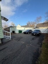 621 Springfield St in Chicopee, MA - Building Photo - Building Photo