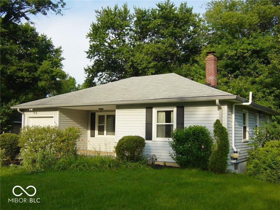 6486 N Oxford St in Indianapolis, IN - Building Photo