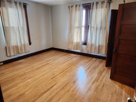 1395 Section Rd, Unit Unit #2 - 2nd Floor-Duple in Cincinnati, OH - Building Photo