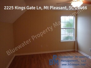 2225 Kings Gate Ln in Mount Pleasant, SC - Building Photo - Building Photo