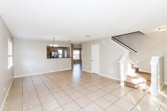 5618 Imperial Grove Dr in Houston, TX - Building Photo - Building Photo