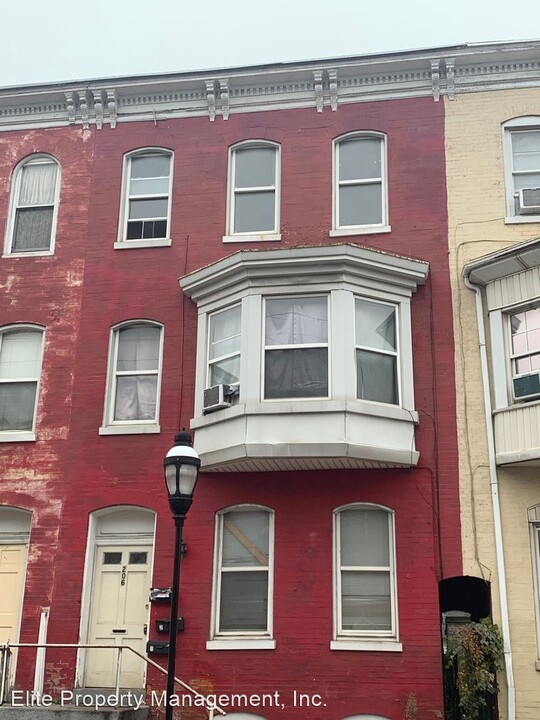 206 S Pine St in York, PA - Building Photo