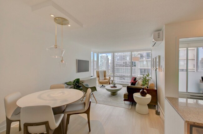 1408 Strathmore Mews in Vancouver, BC - Building Photo - Building Photo