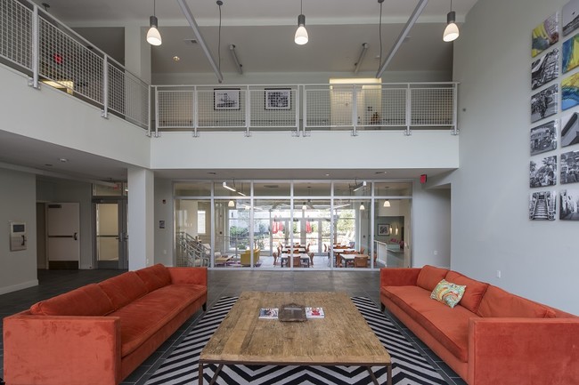 Birchwood at Cedars Village (55+ Community) in Philadelphia, PA - Foto de edificio - Building Photo
