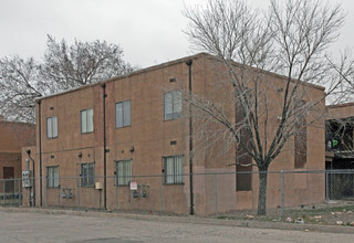 126 Rhode Island St SE in Albuquerque, NM - Building Photo - Building Photo