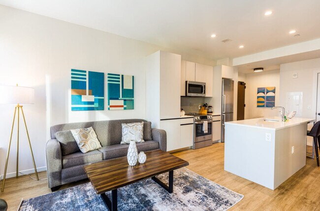 131 Seaport Blvd in Boston, MA - Building Photo - Building Photo