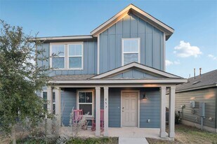 857 Powell in Kyle, TX - Building Photo