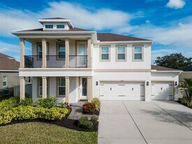 8306 Sky Eagle Dr in Tampa, FL - Building Photo