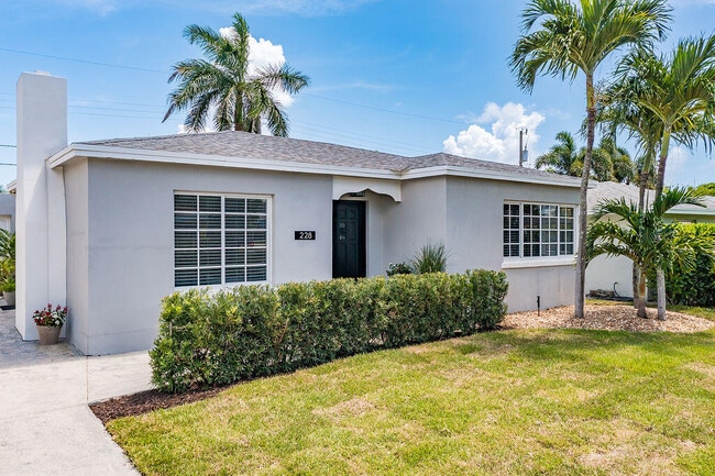 property at 228 Wellesley Dr