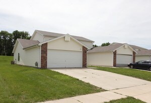Capitol Corners in Lincoln, NE - Building Photo