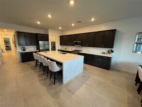 10851 Mila Lndg Ave in Las Vegas, NV - Building Photo - Building Photo