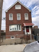 5937 56th Rd in Maspeth, NY - Building Photo - Building Photo