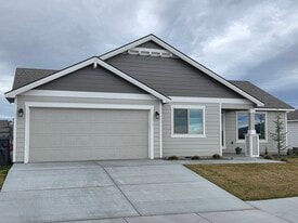 6817 Rd 108 in Pasco, WA - Building Photo