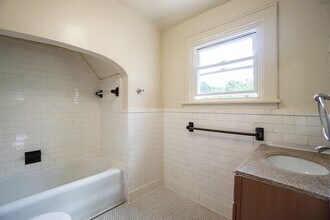 128 Claire Rd in Syracuse, NY - Building Photo - Building Photo