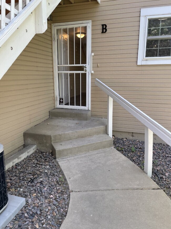 344 S Estes St in Lakewood, CO - Building Photo - Building Photo