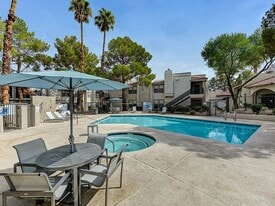 8530 W Sahara Ave, Unit 151 in Las Vegas, NV - Building Photo
