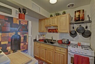 2437 E Clarendon Ave, Unit # 3 in Phoenix, AZ - Building Photo - Building Photo