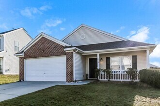 1616 Poplar Shadow Dr in Huntersville, NC - Building Photo - Building Photo