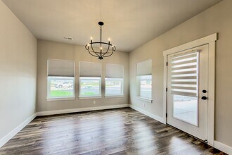 382 S 4350 W in Harrisville, UT - Building Photo - Building Photo