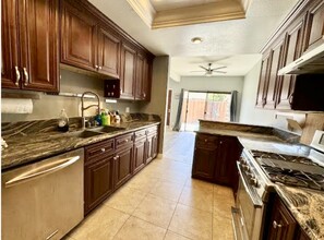 5353 Aztec Dr in La Mesa, CA - Building Photo - Building Photo