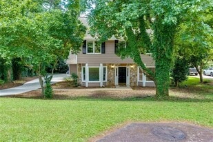 1200 Mitsy Forest Dr NE in Marietta, GA - Building Photo