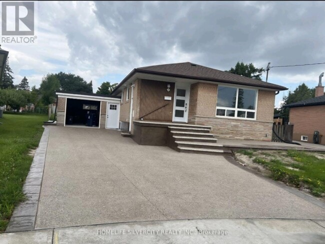property at 6 Lamella Rd