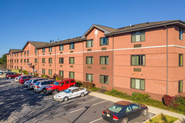 Furnished Studio - Mt Laurel in Mount Laurel, NJ - Foto de edificio - Building Photo