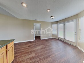 829 Stonehenge Way in Brownsburg, IN - Foto de edificio - Building Photo