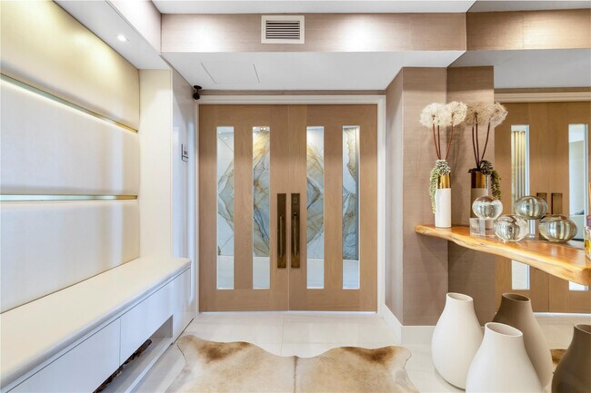 2200 N Ocean Blvd in Fort Lauderdale, FL - Foto de edificio - Building Photo