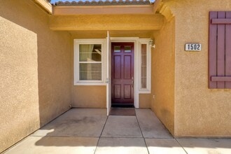 1502 Sheridan Pl in Escondido, CA - Building Photo - Building Photo