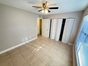 1660 Windorah Way in Royal Palm Beach, FL - Building Photo - Building Photo