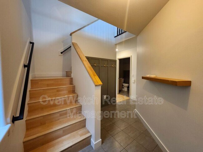 3841 Sycamore Loop in Anchorage, AK - Building Photo - Building Photo