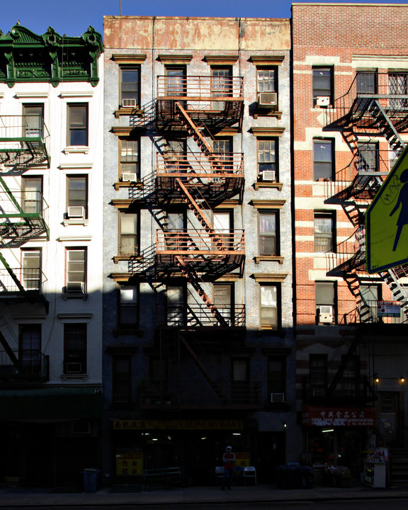 107 Madison St in New York, NY - Building Photo