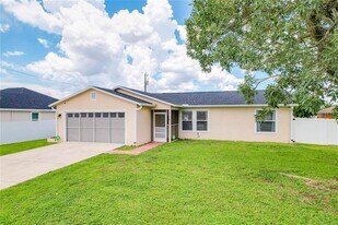 421 Tropicana Pkwy E in Cape Coral, FL - Building Photo