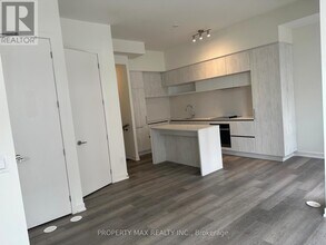 10-1210 David Eyer Rd in Richmond Hill, ON - Building Photo - Building Photo