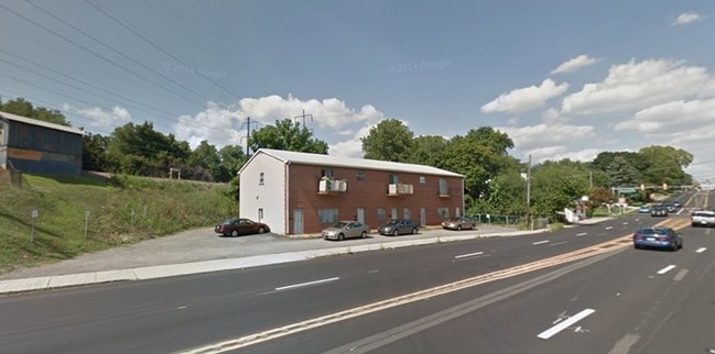 405-415 E Chester Pike in Ridley Park, PA - Building Photo - Building Photo