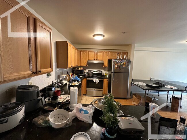 34 Raymond St, Unit A in Boston, MA - Building Photo - Building Photo