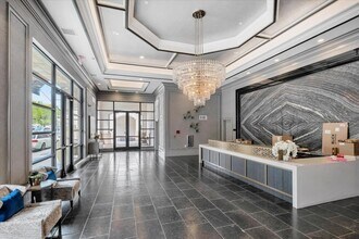 657 Walnut St in San Carlos, CA - Building Photo - Building Photo