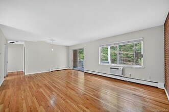 19 Barnett Dr in Monroe, NY - Building Photo - Building Photo