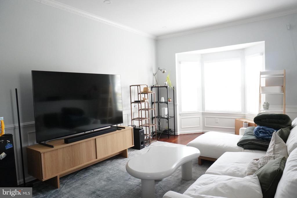 13998 New Braddock Rd in Centreville, VA - Building Photo