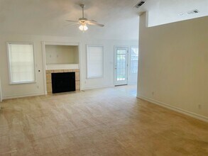 2031 Sunny Dale Dr in Tallahassee, FL - Building Photo - Building Photo