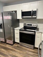 1525 Melvin St in Tallahassee, FL - Building Photo - Building Photo