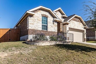 12060 Pitcher Rd in San Antonio, TX - Building Photo - Building Photo