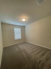 2345 Southbury Dr in Kissimmee, FL - Building Photo - Building Photo