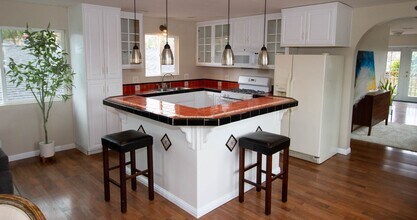 1455 10th St in San Luis Obispo, CA - Building Photo - Building Photo