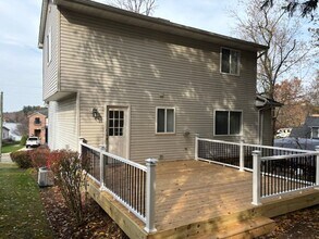 1331 Brighton Lake Rd in Brighton, MI - Building Photo - Building Photo